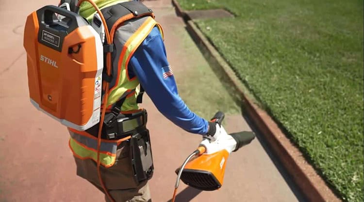 Ca Emissions Regulations + The Impact On Equipment Choices Dallas Tx Lawn Mowers