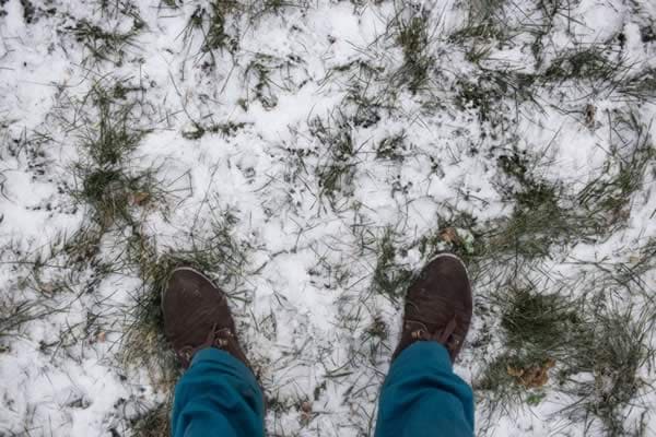 winter-yard-work-snow