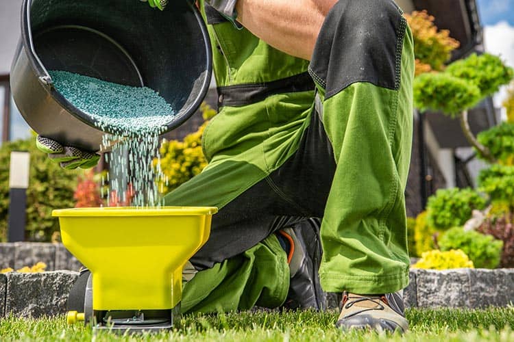 7 Tips for Managing the Lawn and Landscaping Busy Season Garland mowers